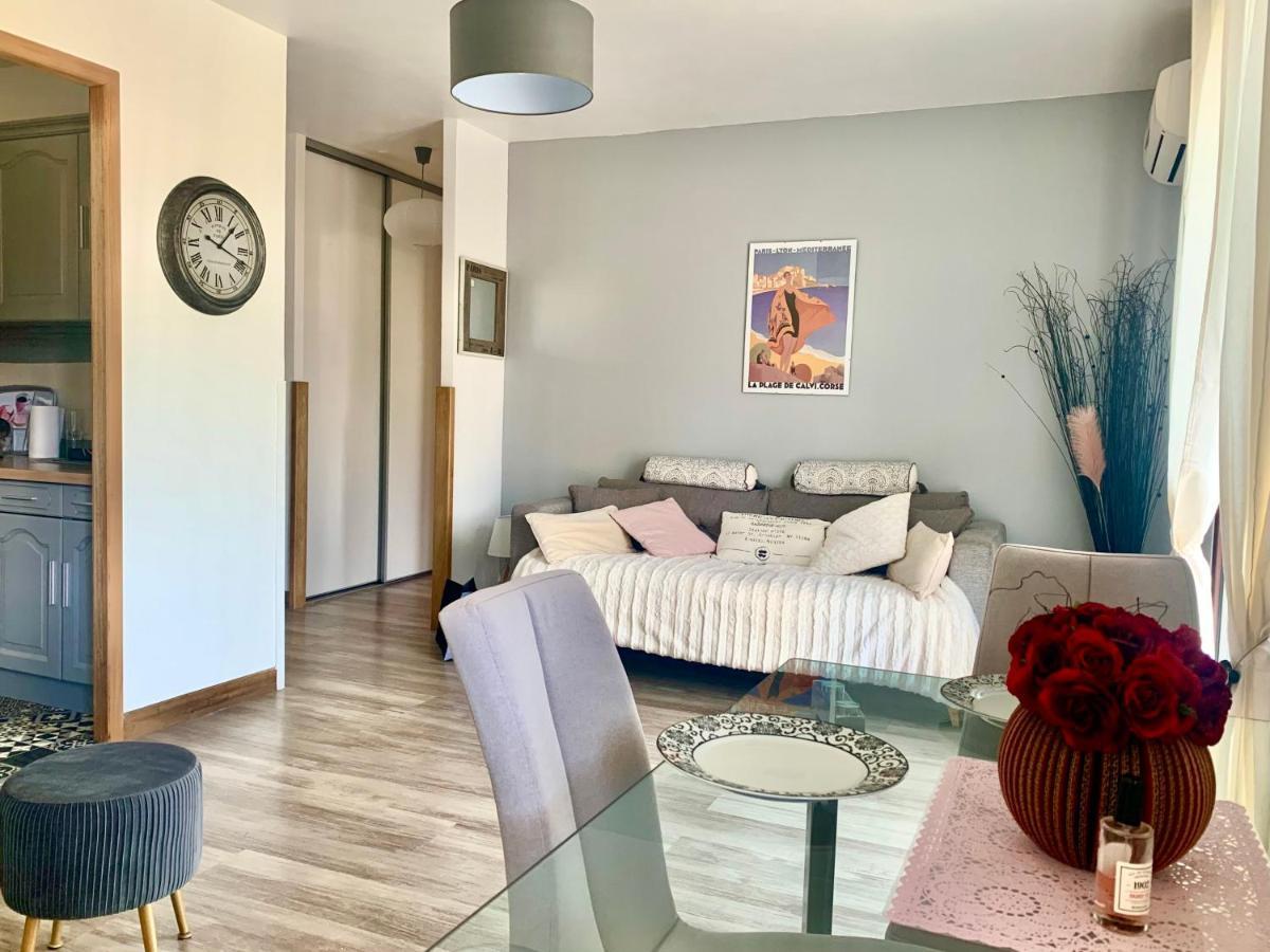 Les Collines Apartment